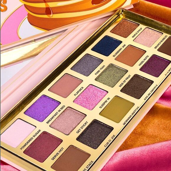 Too Faced Maple Syrup Pancakes Limited Edition Palette - Picture 1 of 8